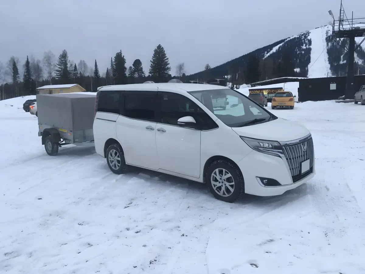 Трансфер Toyota Esquire с прицепом